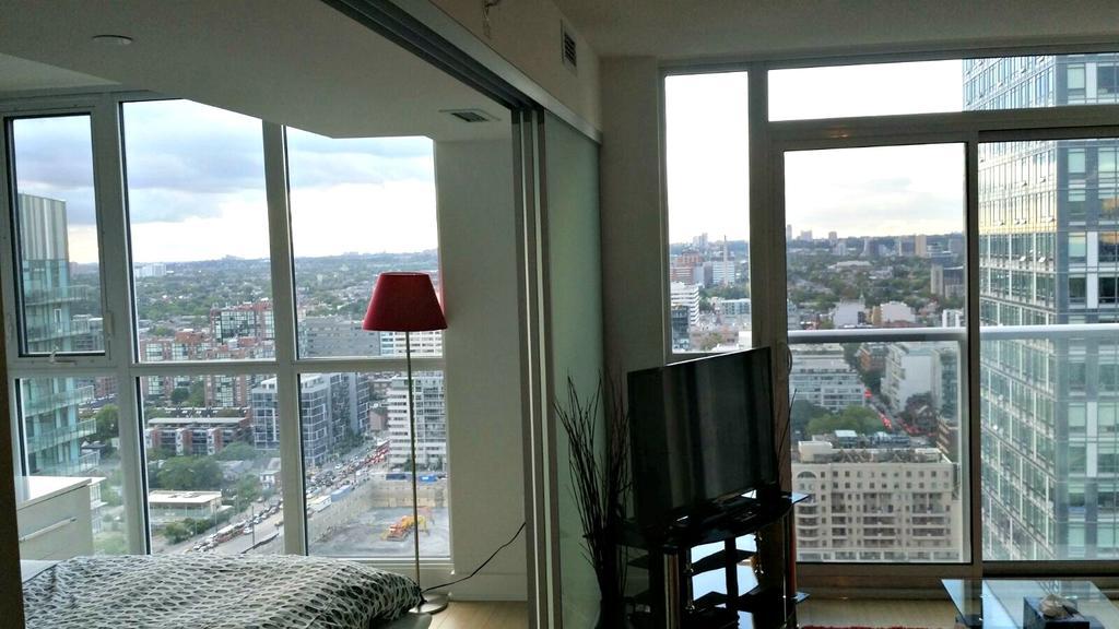 Pelicanstay In Toronto Entertainment District Экстерьер фото